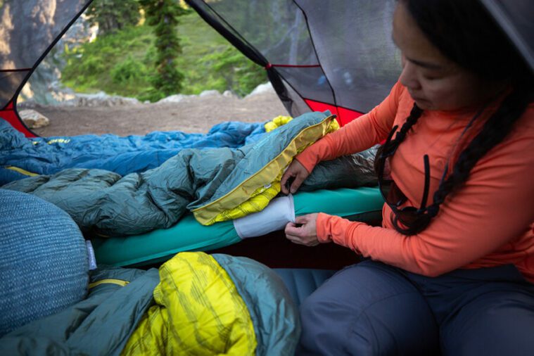 How to Keep a Sleeping Bag on a Pad--8 Easy Ways