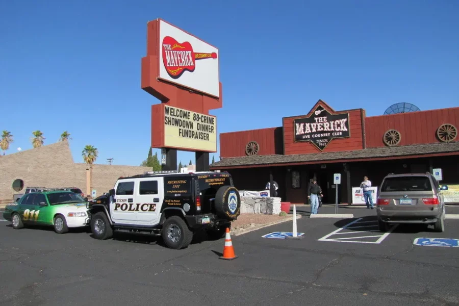 The Maverick King of Clubs, Tucson