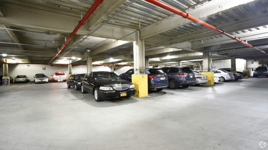 Garages near Moda Center